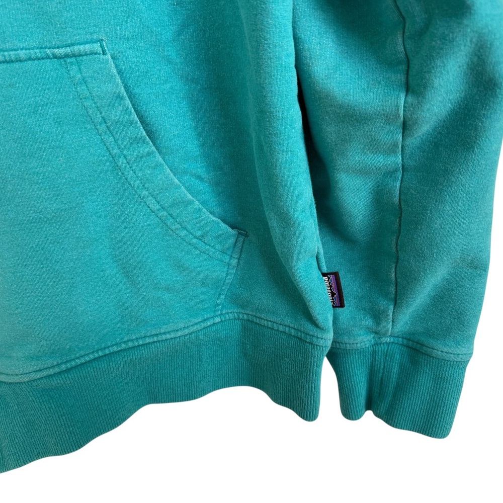 Patagonia Teal Hoodie with Chest Logo Tag - Picture 4 of 4